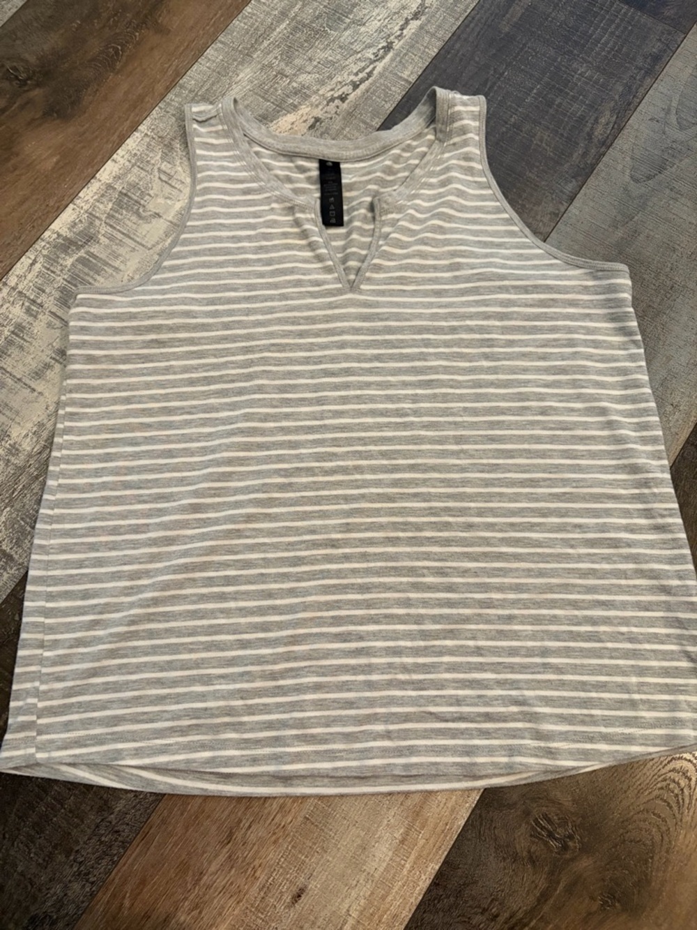 Yogalicious Gray White Striped Tank Top XL Soft Stretch